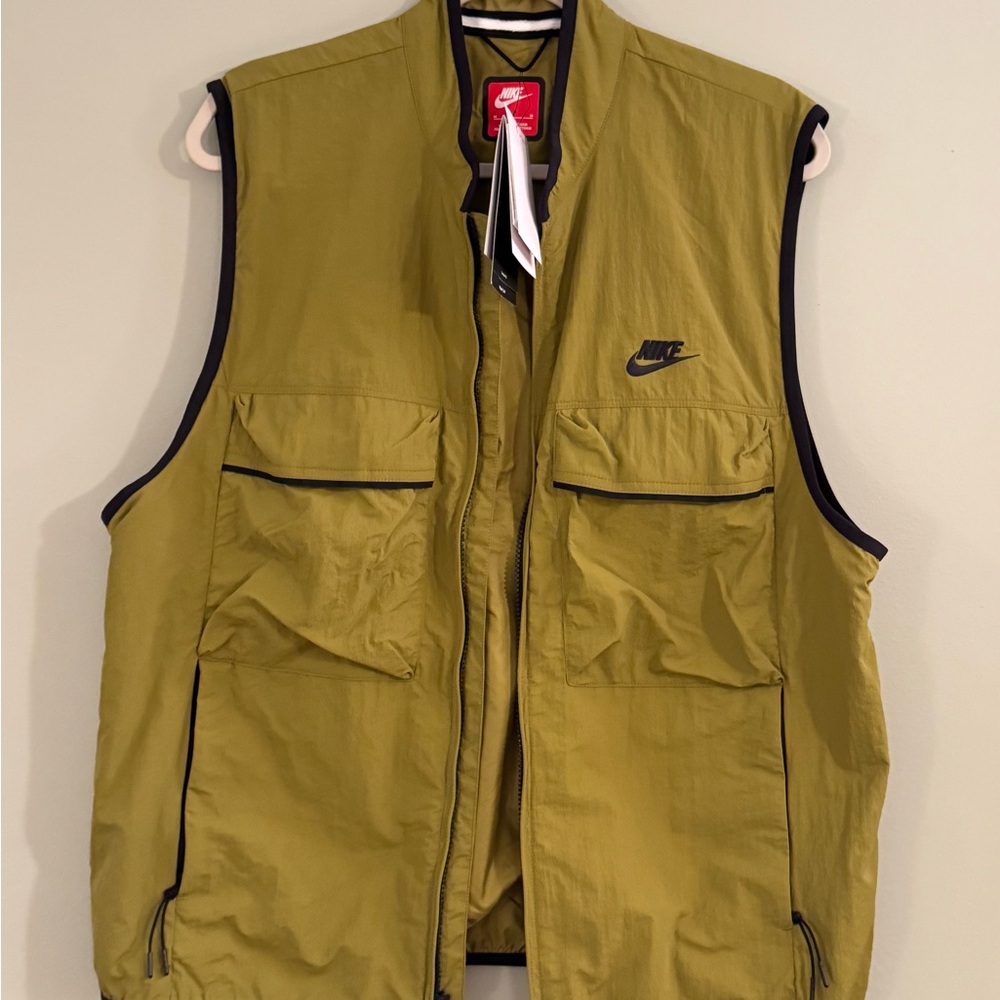 Nike Men's Olive Green Nylon Vest